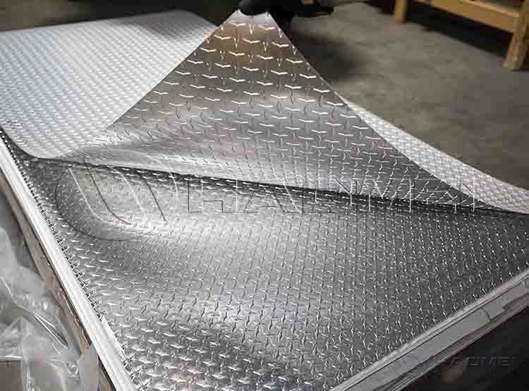 plancha de aluminio diamantado.jpg